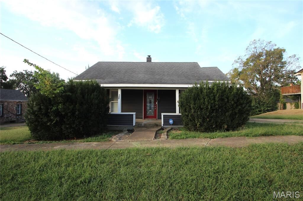 Property Photo: 505 W Main Street MO 63601