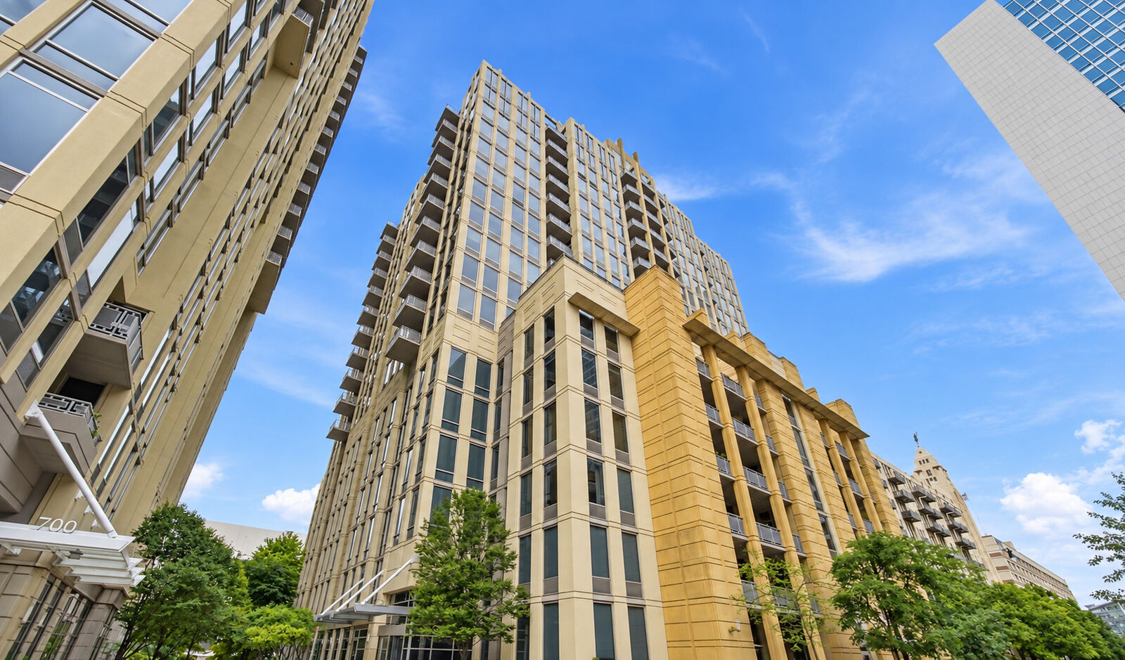Property Photo:  720 N Larrabee Street 1509  IL 60654 