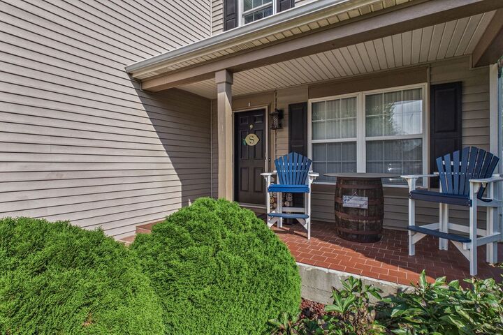 Property Photo:  1306 Kathleen Court  IL 60002 