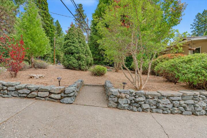 Property Photo:  530 Nevada Street  CA 95959 