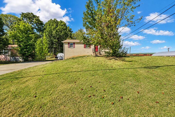 Property Photo:  443 Appleton Dr  TN 37042 