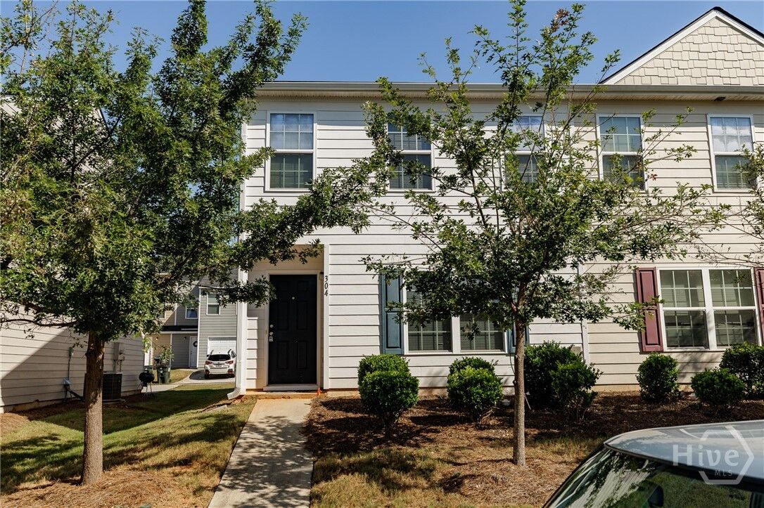 Property Photo:  304 Samuel Clemens Way  GA 30606 