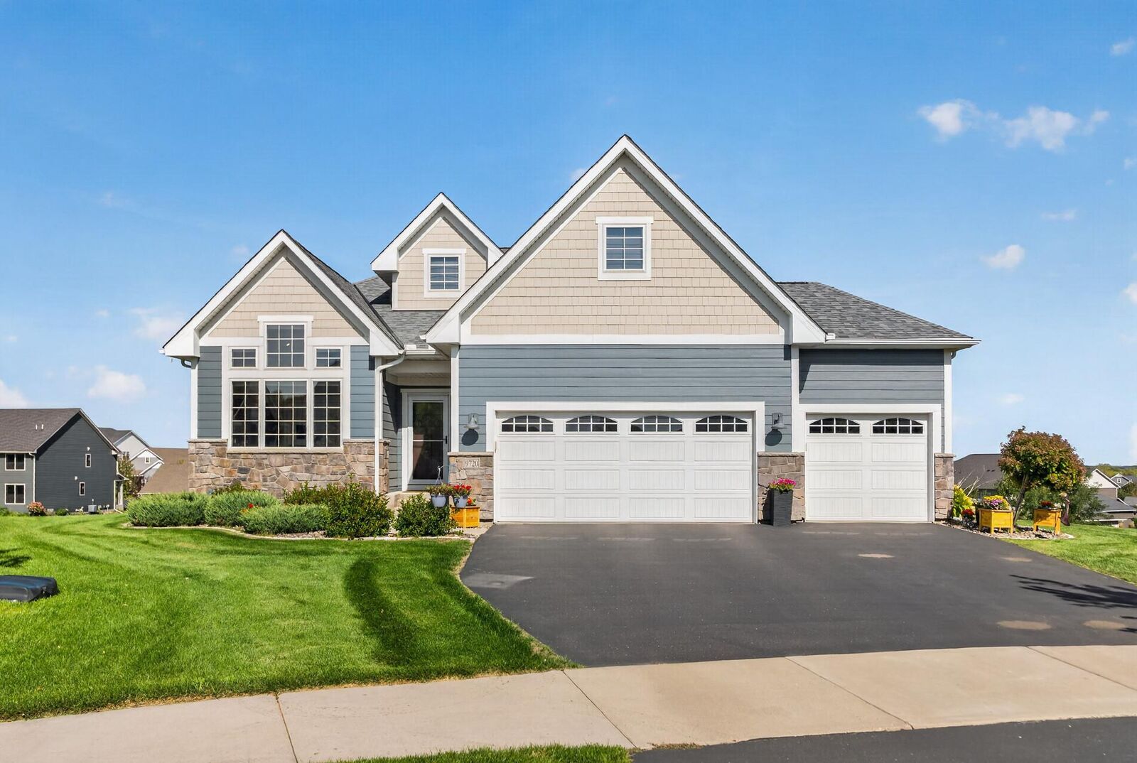 Property Photo:  9720 James Circle N  MN 55042 