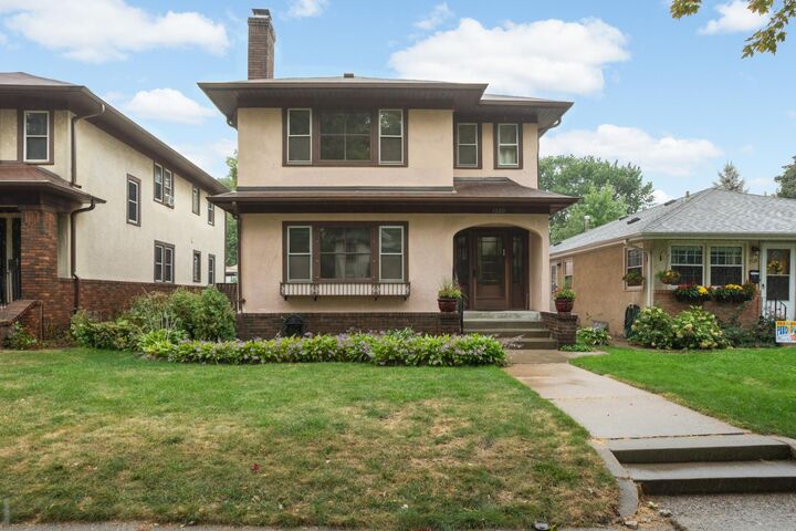 Property Photo:  3520 Pillsbury Avenue S  MN 55408 