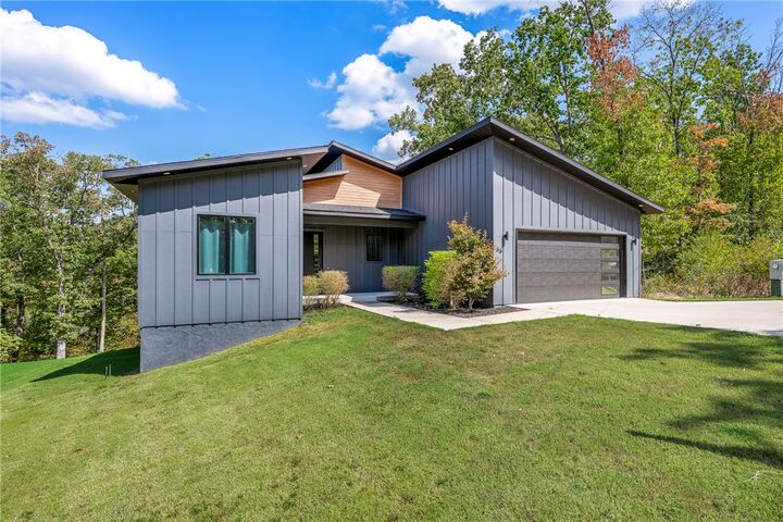 Property Photo:  66 Glyndebourne Drive  AR 72714 