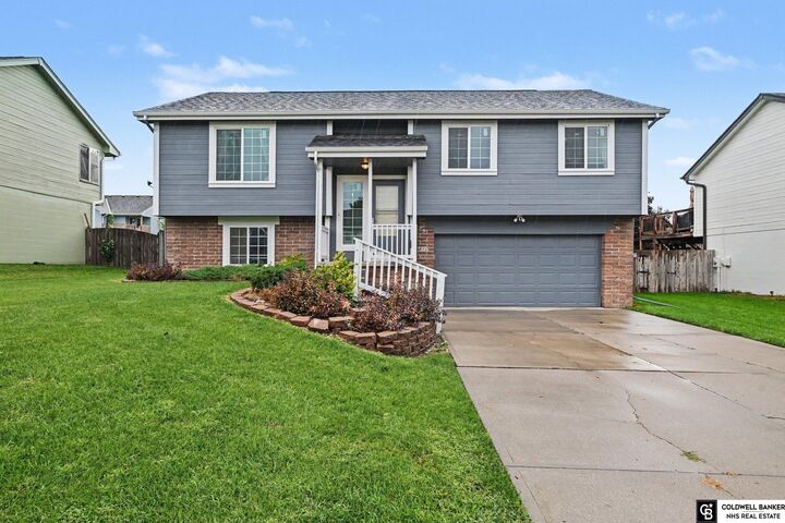 Property Photo: 610 Rosewood Avenue NE 68133