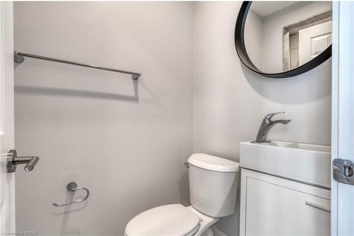 Property Photo:  23 Gibson Avenue  ON L8L 6J4 