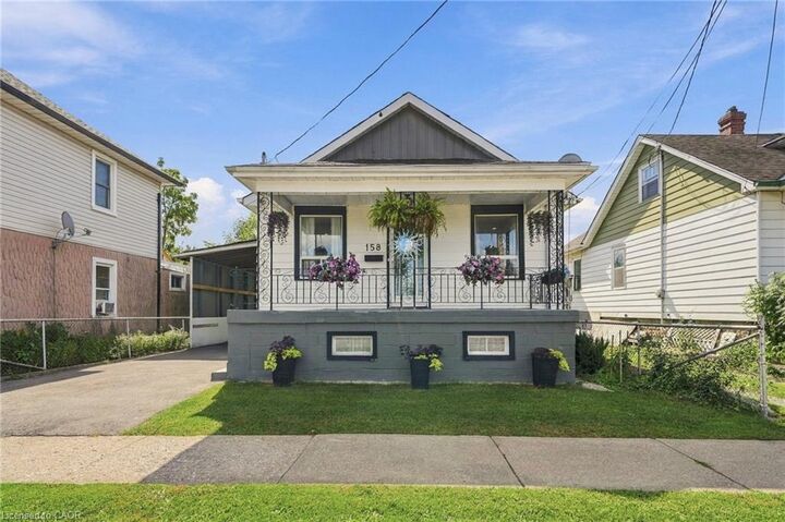 Property Photo:  158 Niagara Falls Road  ON L2V 1H6 