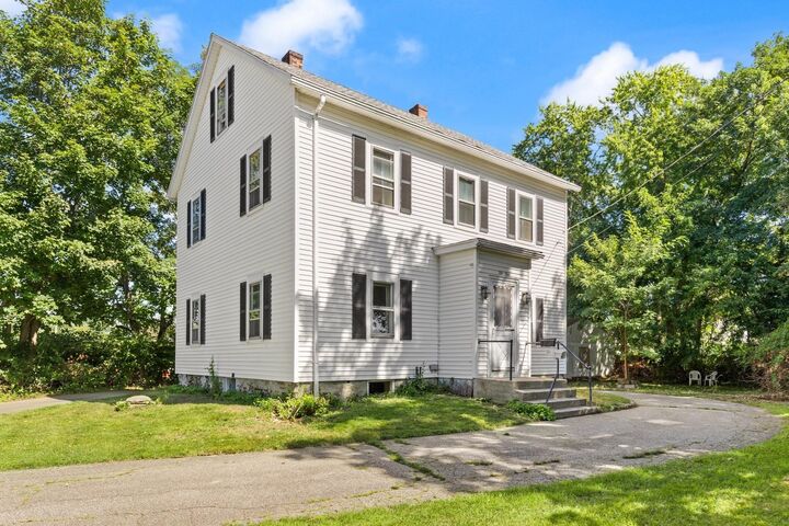 Property Photo:  51 Underwood Ln  RI 02852 