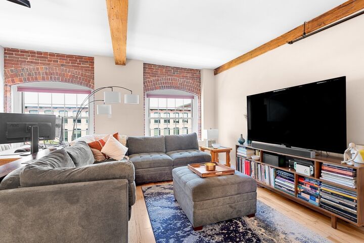 Property Photo: 240 Jackson Street 622 MA 01852