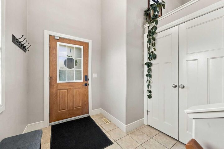 Property Photo:  117 Portway Close  AB T4M 0G7 