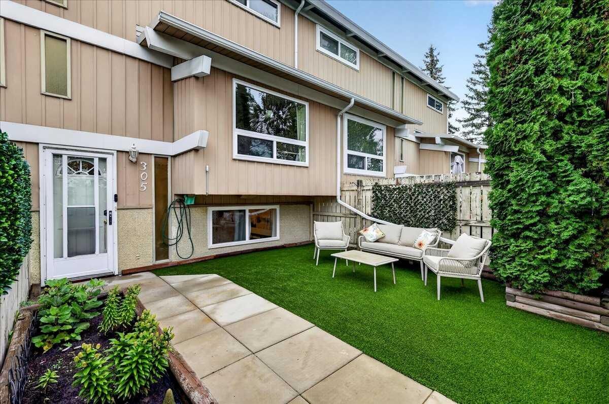Property Photo:  11010 Bonaventure Drive SE 305  AB T2J 3A8 