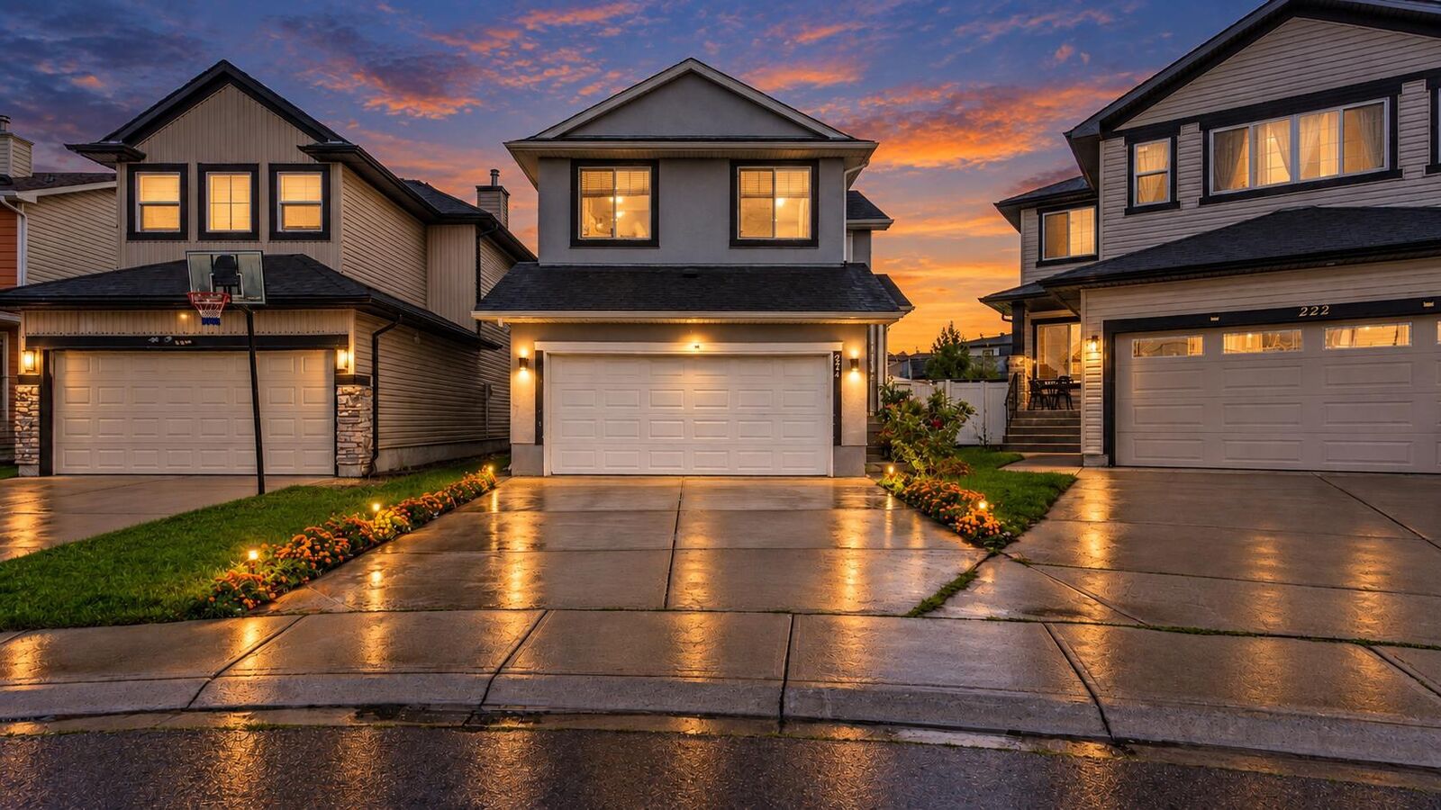 Property Photo:  226 Saddlecrest Close  AB T3J 5B7 