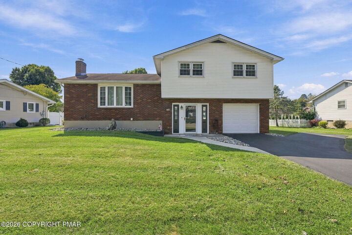 Property Photo:  1543 Stoke Park Road  PA 18017 