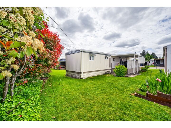 Property Photo:  501 Division Ave 60  OR 97404 
