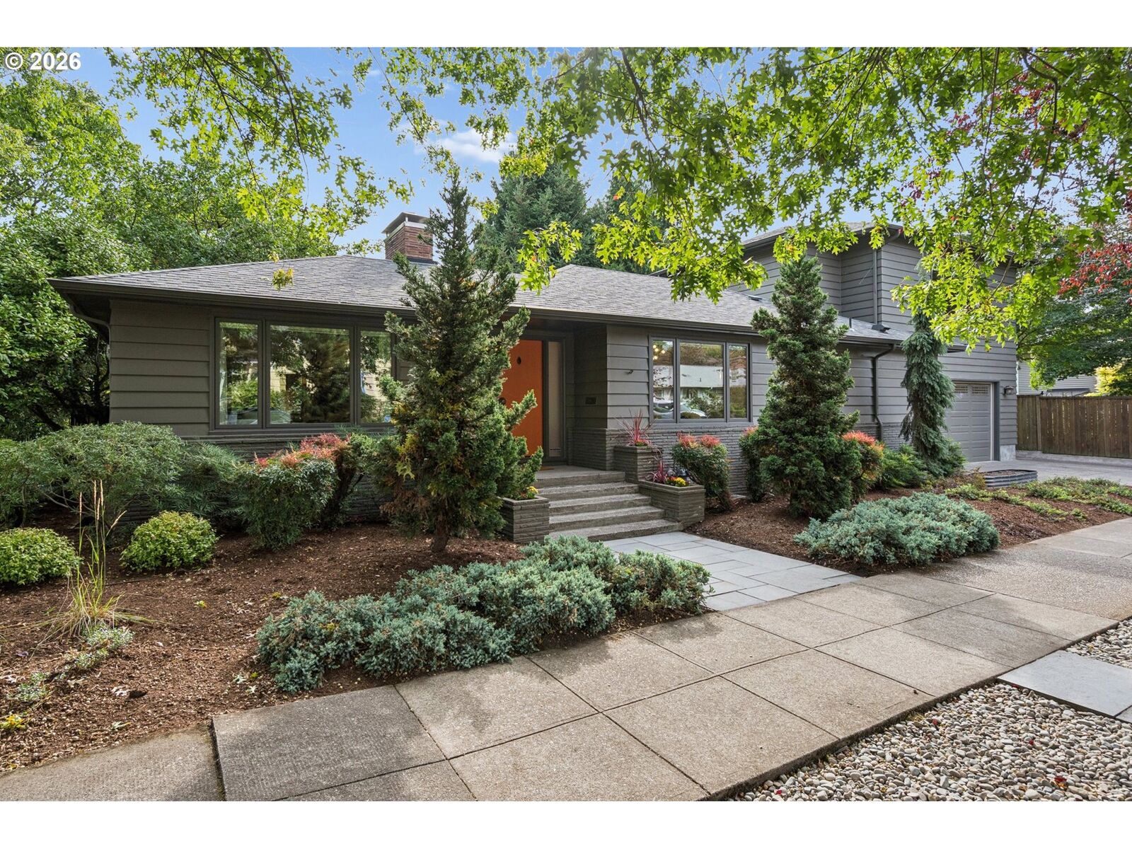 Property Photo: 6010 SE 14th Ave OR 97202