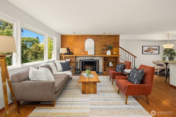Property Photo: 11040 Alton Avenue NE WA 98125