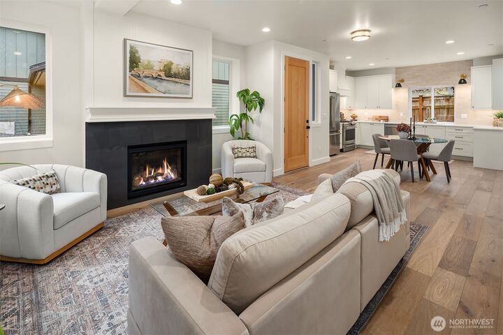Property Photo: 11418 NE 90th Street WA 98033