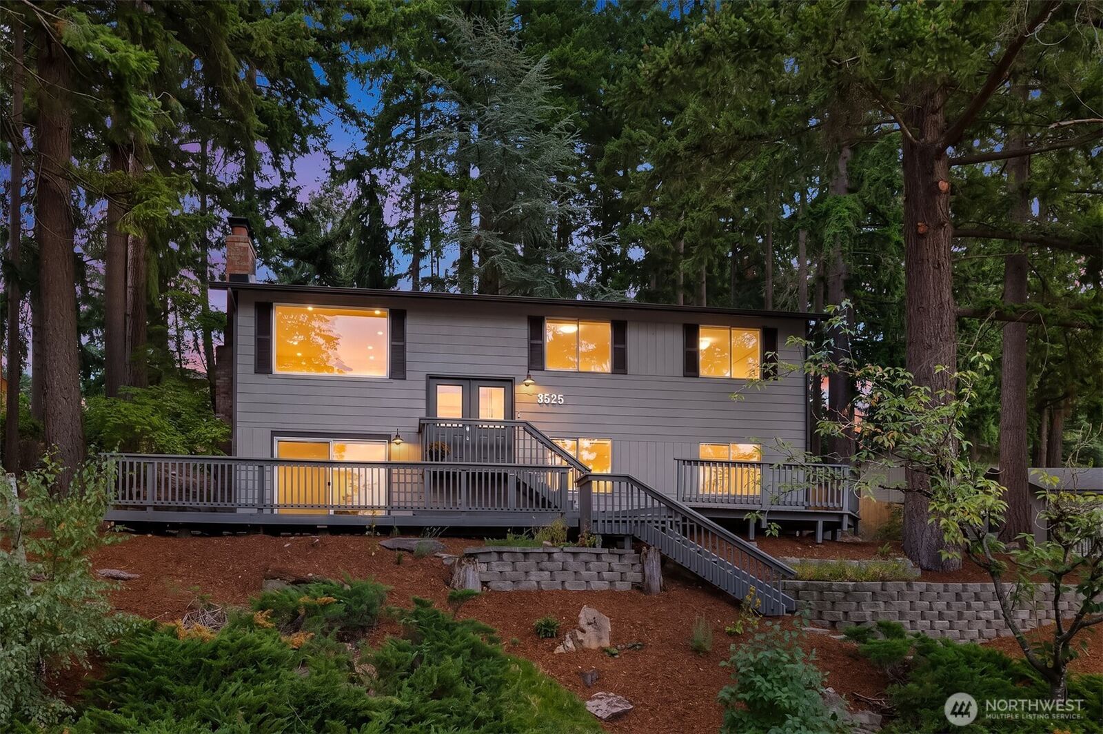Property Photo:  3525  96th Avenue E  WA 98371 