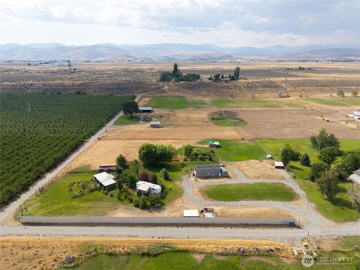 Property Photo: 4 Peacock Lane WA 98841