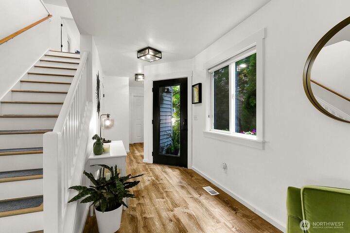 Property Photo: 7023 Autumn Avenue SE WA 98065