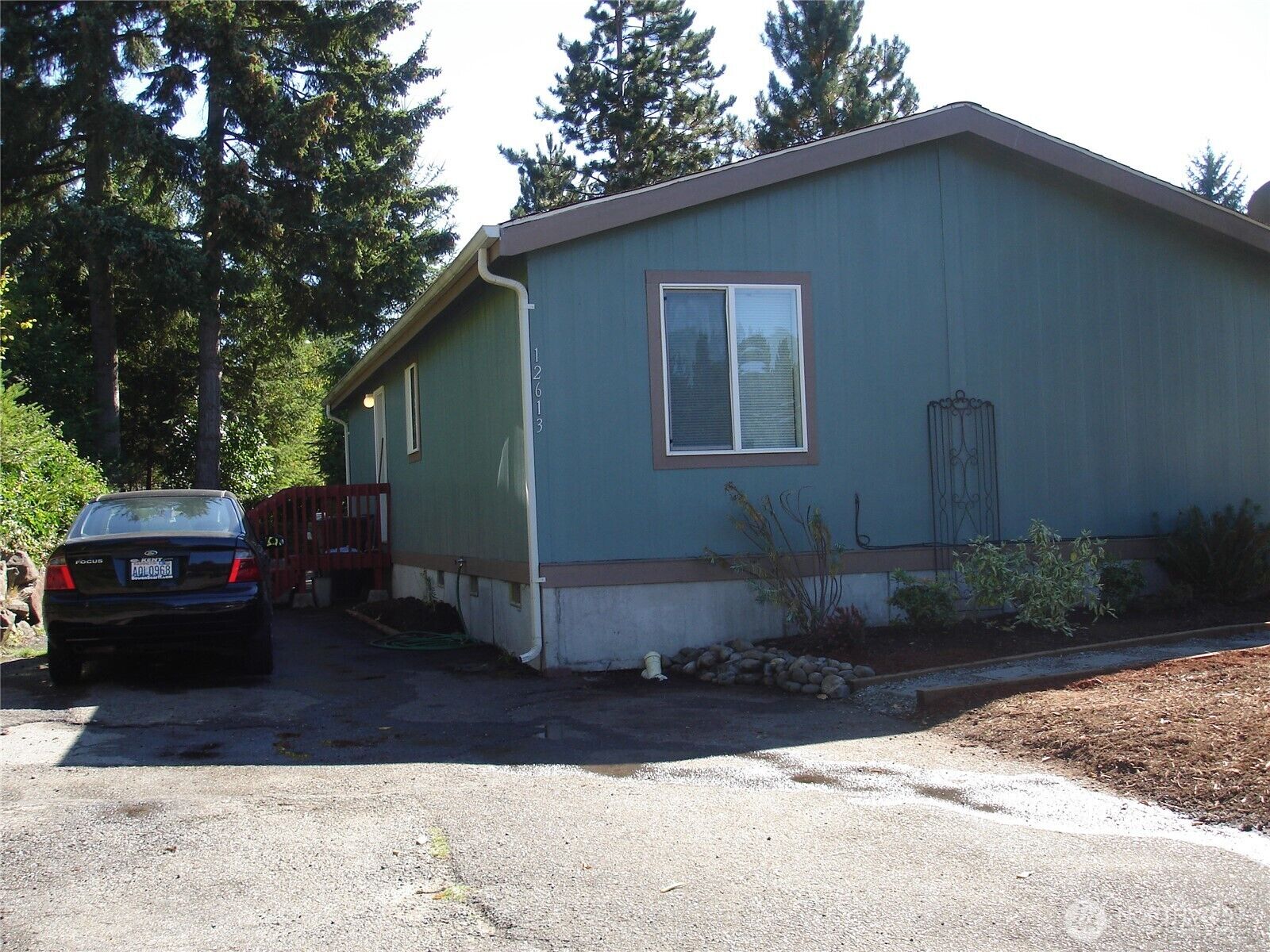 Property Photo: 12613 NE 190th Street WA 98011