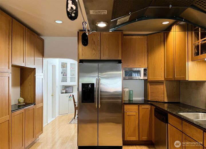 Property Photo:  611  11th Street  WA 98230 