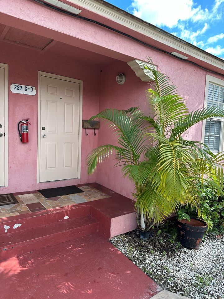 Property Photo:  227 Foresteria Drive D  FL 33403 