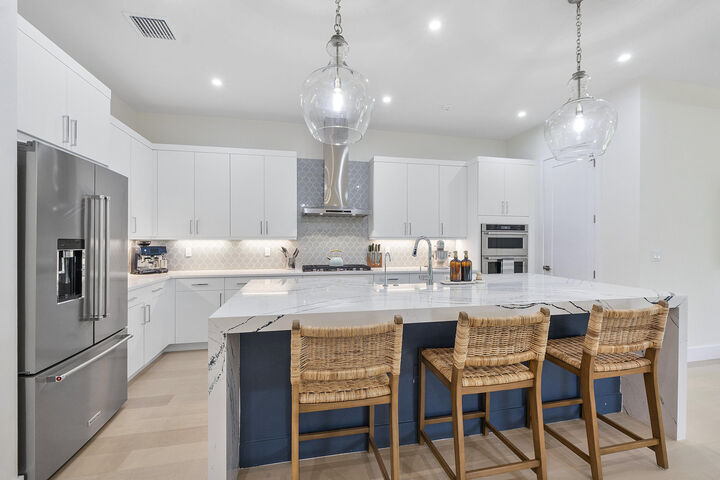 Property Photo: 12467 Solana Bay Circle FL 33412