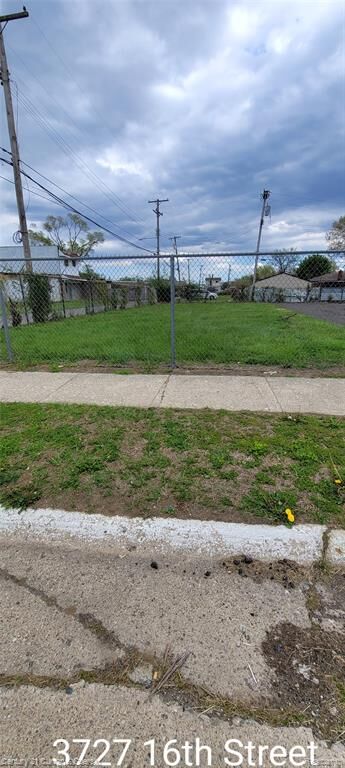 Property Photo: 3727 16th Street MI 48229