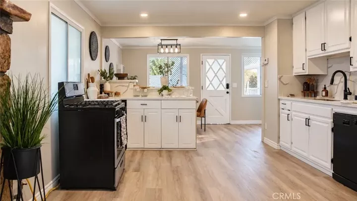 Property Photo:  866 Lakewood Drive  CA 92314 