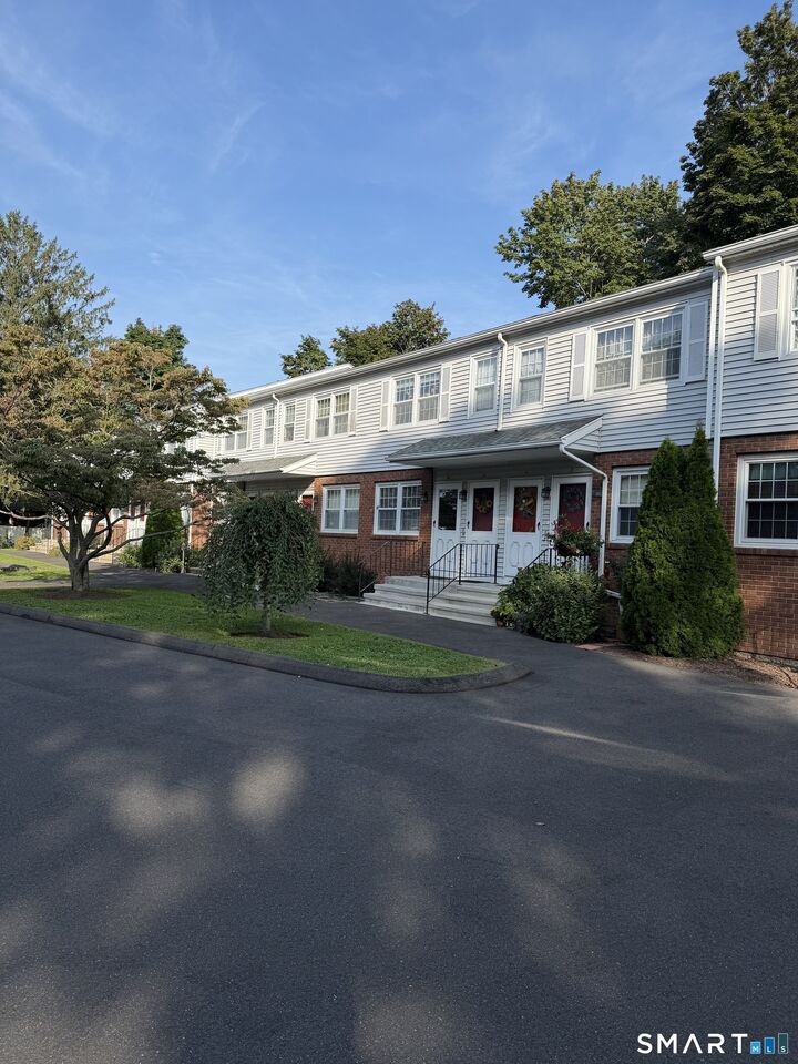 Property Photo:  310 Booth Street M  CT 06614 