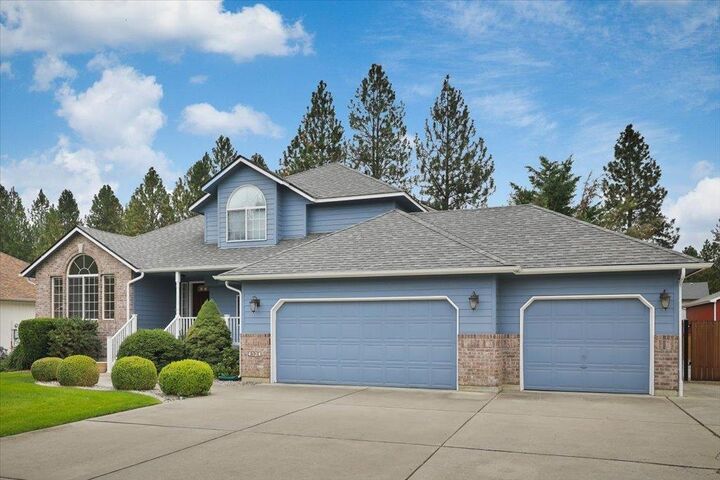 Property Photo: 4524 E Woodglen Rd Rd WA 99021