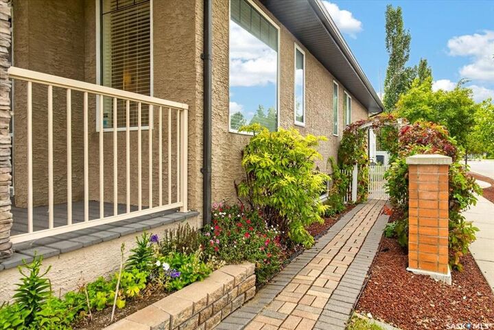 Property Photo:  101 Oxbow Crescent  SK S4Y 0A7 