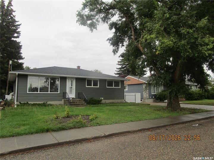 Property Photo:  112 Wood Crescent  SK S0H 0B0 