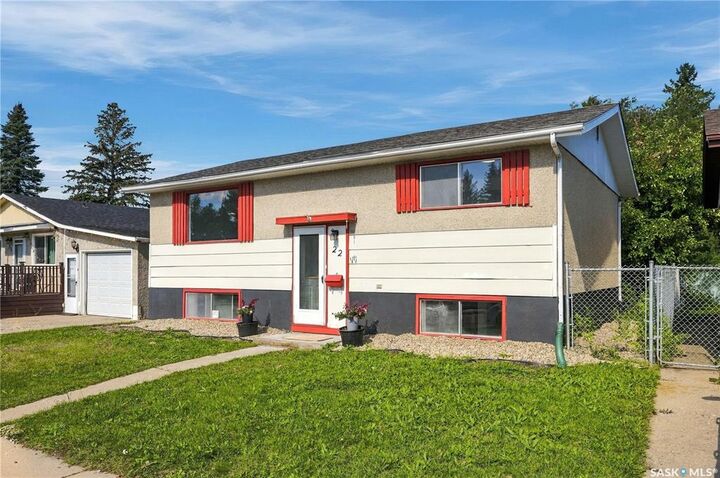 Property Photo:  22 Ramsay Court  SK S7H 4H1 