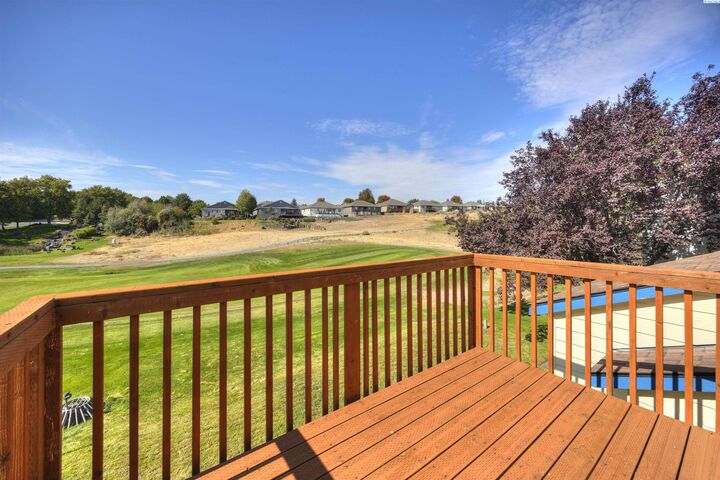 Property Photo:  2657 Dornoch Place  WA 99354 
