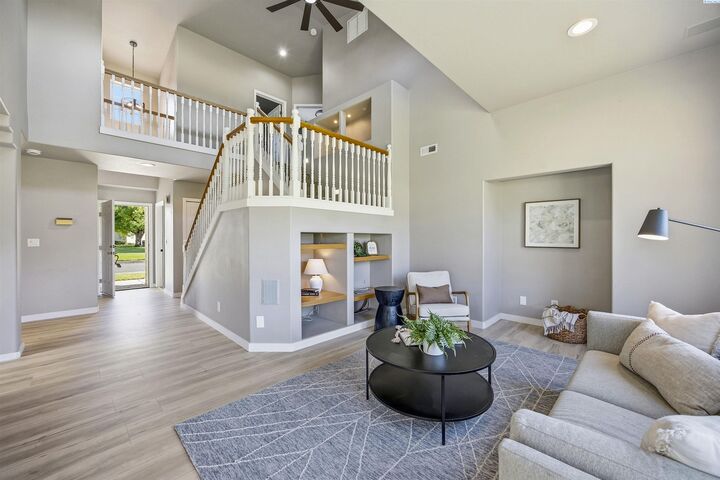 Property Photo: 2657 Dornoch Place WA 99354