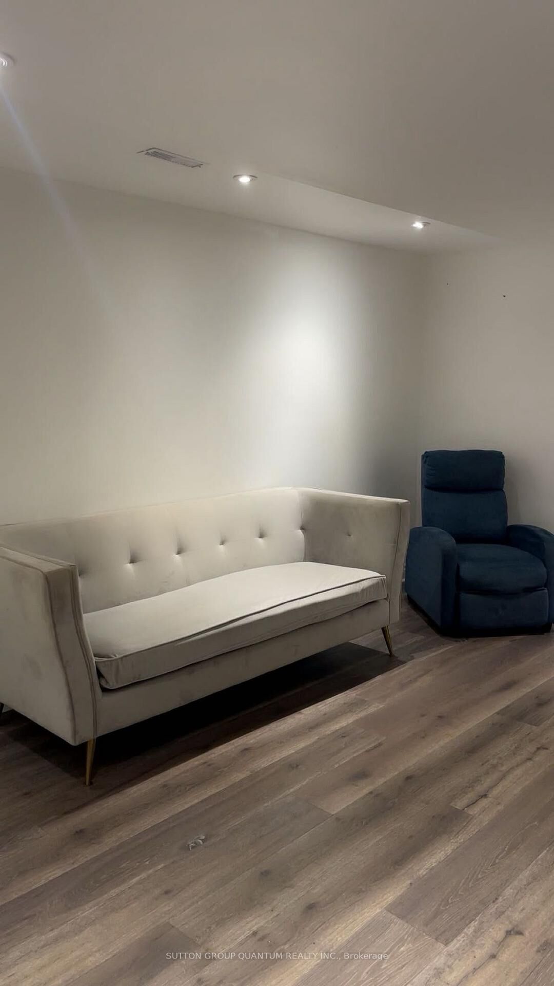 Property Photo:  1535 Croft Avenue  ON L9T 5K7 