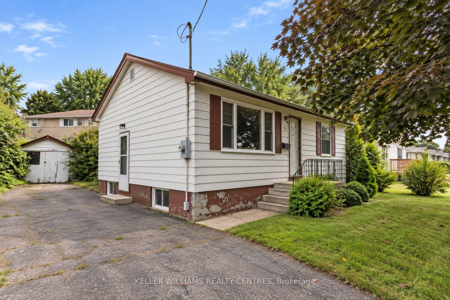 Property Photo:  80 Lyndhurst Street  ON N3S 4M9 