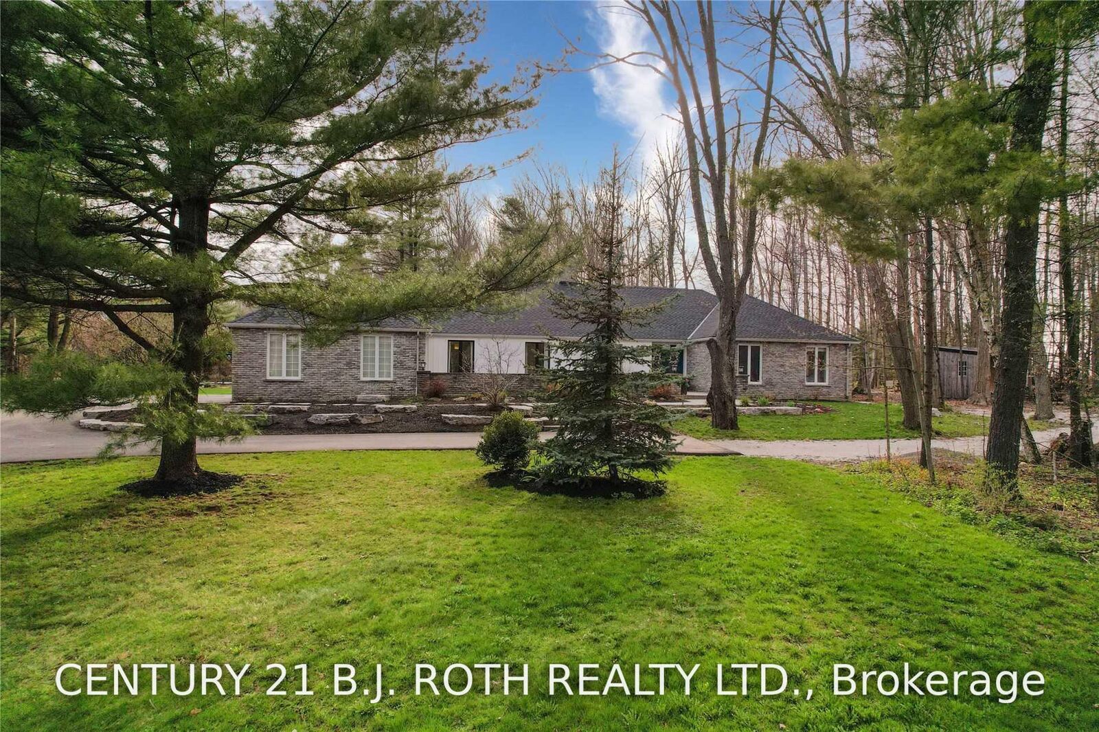 Property Photo:  3274 Liah Lane  ON L9S 2B4 