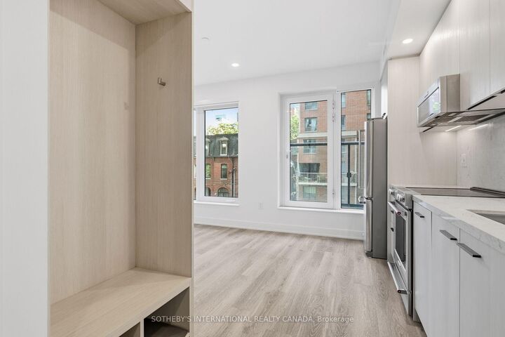 Property Photo:  30 Mutual Street E0201  ON M5B 2A7 