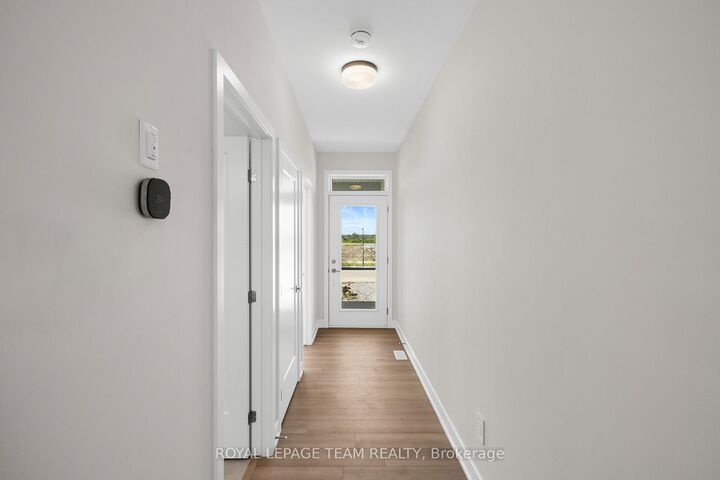 Property Photo:  1060 Dobbie Street  ON K6V 0G8 