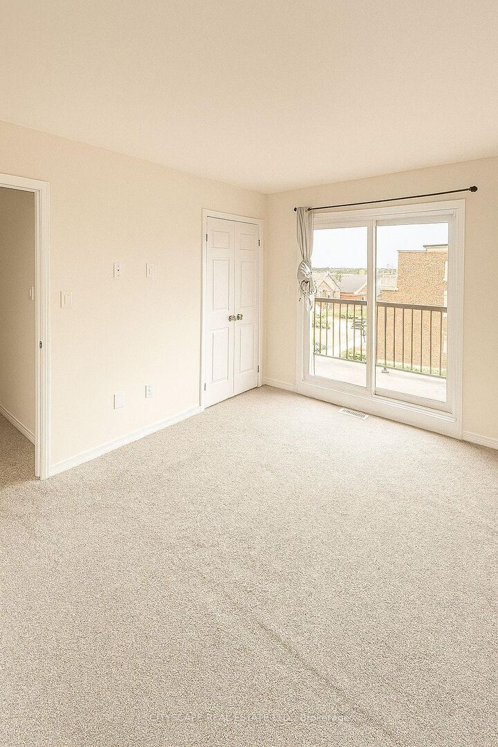 Property Photo:  1676 Fischer Hallman Road C  ON N2R 0H9 