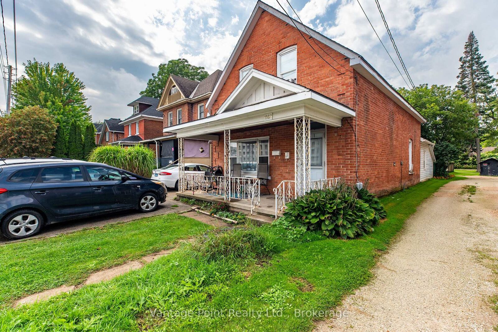 Property Photo:  1160 2nd Avenue W  ON N4K 4N2 