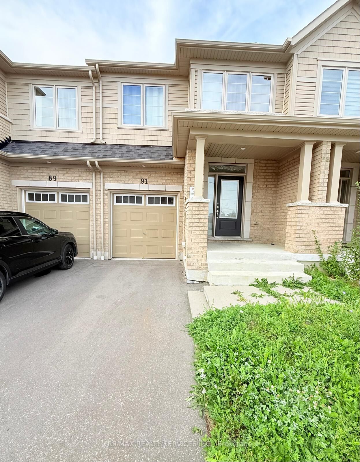 Property Photo:  91 Air Dancer Crescent  ON L1L 0V3 