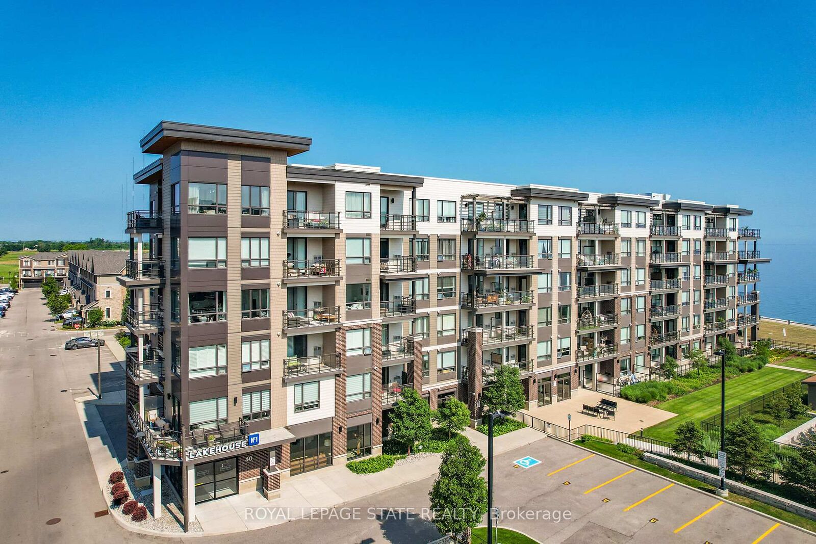 Property Photo: 40 Esplanade Lane 206 ON L3M 0G9