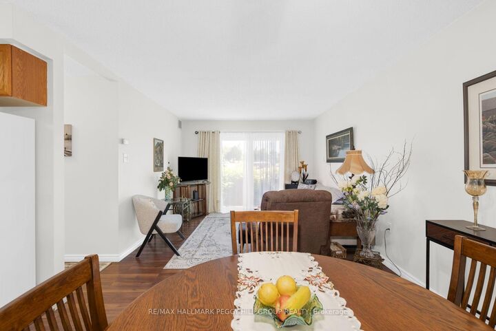 Property Photo:  10B Coulter Street 211  ON L4N 6S1 