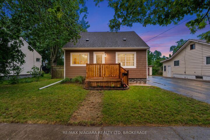 Property Photo:  3 Osborne Street  ON L2A 3X8 