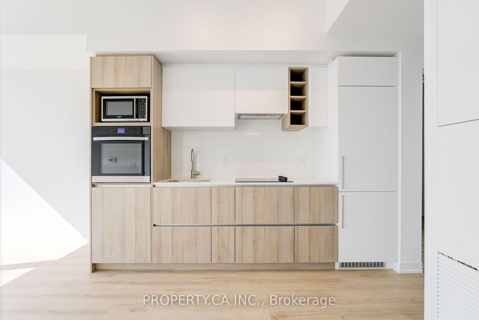 Property Photo:  319 Jarvis Street Lph16  ON M5B 0C8 